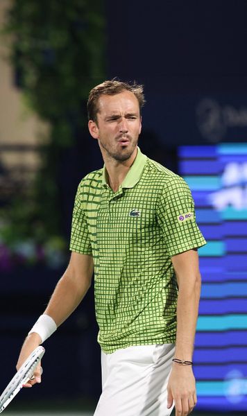 „Ca într-un film de la Hollywood”  Daniil Medvedev a fugit cu mașina de   rachetele lansate de Iran.  Motivul pentru care a fost nevoit să treacă de două ori aceeași graniță