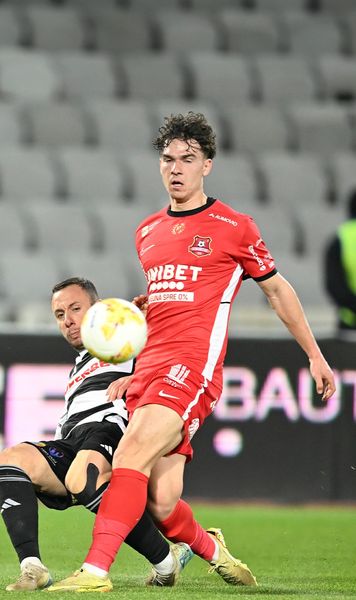 Transfer ratat de FCSB?    UPDATE.  Becali susține că pleacă în străinătate, clubul neagă:   „La FCSB din vară!”