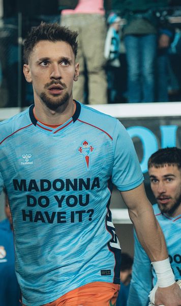 „Madonna, îl mai ai?”  FOTO. Explicația tricoului bizar purtat de   echipa lui Ionuț Radu  înainte de meciul cu Real Madrid » Rugăminte uriașă pentru artistă