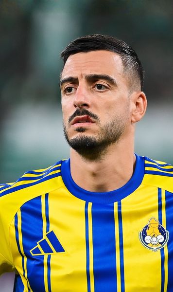 Evacuare de urgență    Colegul lui Florinel Coman  și un alt spaniol au fost repatriați din Qatar, în urma atacurilor de la Doha