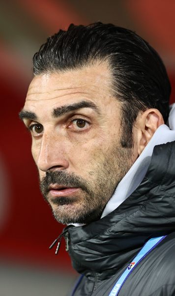 Șoc la FCSB!    Charalambous și-a anunțat   demisia  după parcursul dezastruos: „A fost ultima mea zi aici”