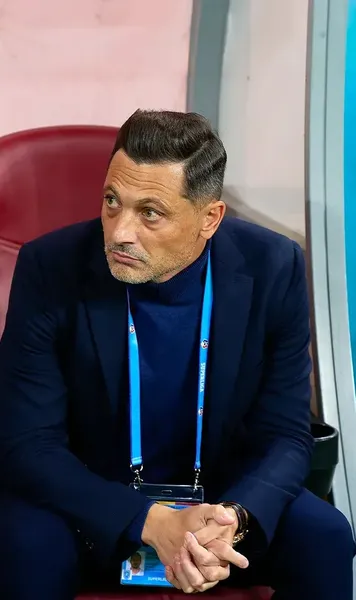 Pică varianta Rădoi?  Gigi Becali, tentat să renunțe la finul său! Motivul pentru care caută deja alt   antrenor la FCSB