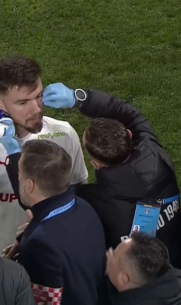 Joc dur în CFR - Dinamo    Zeljko Kopic  a intrat în teren să protesteze, după ce Kovacs n-a dat fault la intervenția gazdelor