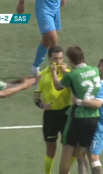 Suspendare record!   Internaționalul român   nu va mai putea juca tot anul  la echipa de club, după ce a sărit la arbitru