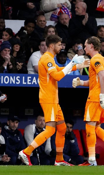 Martor la incredibila serie de gafe  FOTO.   Drăgușin a văzut de pe bancă  stupefiantul start de meci la Atletico - Tottenham. Ce s-a întâmplat!