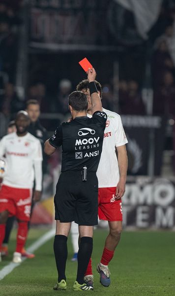 Dinamo, probleme de lot cu Craiova  Cum ar putea arăta   primul „11”  al roș-albilor joi seară: apărarea e țăndări