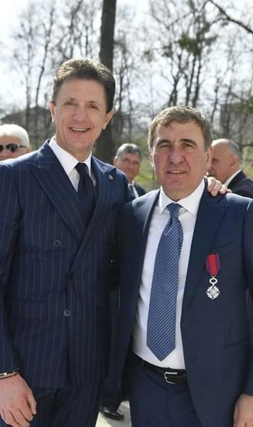 Gică Hagi și-a cedat acțiunile de la Farul!  Gică Popescu, noul   acționar majoritar!  „Regele” a scăpat de ultimul obstacol în drumul spre națională