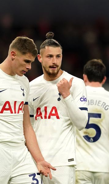 „Cea mai mare prostie”  Van de Ven, despre implicarea din   vestiarul lui Drăgușin:  „Fanii vor crede”