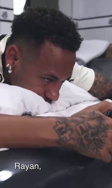 „Hei, Ancelotti, dar eu?!”    VIDEO:    Neymar s-a filmat  urmărind conferința selecționerului Braziliei, care nu l-a convocat: cum a reacționat