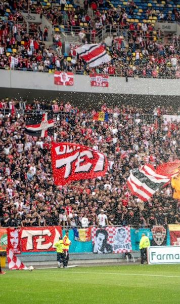 Asistență redusă     Câte bilete  a vândut Dinamo pentru derby-ul cu Universitatea Craiova 