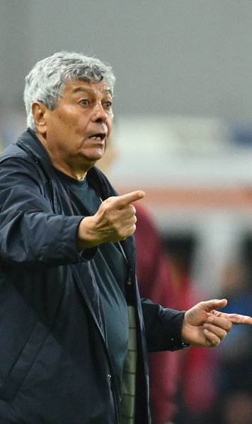 Lucescu are o singură necunoscută  Selecționerul se gândește la al 11-lea nume pentru barajul cu Turcia.   Ce ar putea alege la mijloc
