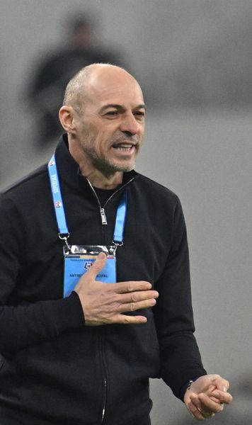 „Am fost nevoit”    Bogdan Andone  își explică decizia de după meciul cu U Cluj + Mesajul primit de la Borța, după nesincronizarea cu portarul Căbuz