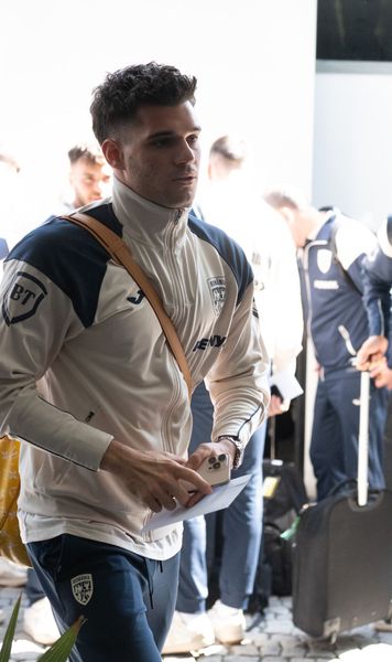 „Tricolorii” au ajuns în Turcia    FOTO+VIDEO.  Ce s-a întâmplat în fața   hotelului din Istanbul.  Jucătorii, însoțiți de Burleanu și Iorgulescu