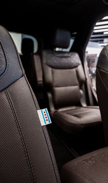 Ce mașină folosește Papa Leon al XIV-lea     FOTO:  Modelul hibrid pe care Suveranul Pontif   îl conduce în Vatican:  are tracțiune integrală și elemente personalizate