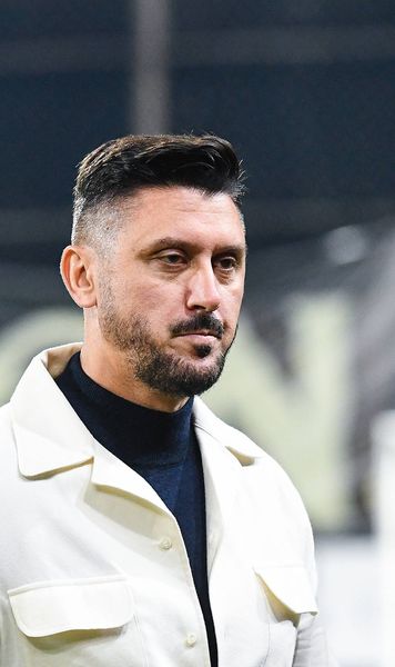 „Prinde-o, Radu! Prinde și tu una!”    FOTO.   Portarul naționalei,   criticat dur  după primul gol primit de România în Slovacia: „Debandadă!”