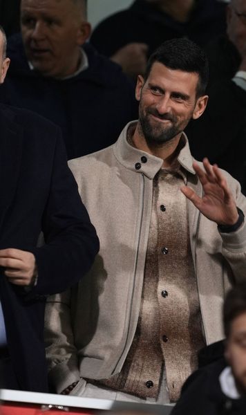 Djokovic, spectator de lux    VIDEO.  Novak, aplaudat la   scenă deschisă  înainte de Bosnia - Italia » Cum a fost surprins la loviturile de departajare