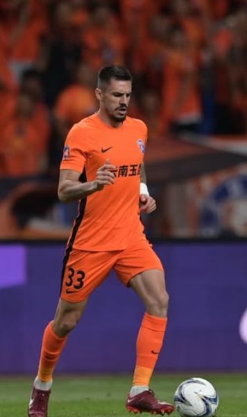 Gol românesc în China    VIDEO.    Andrei Burcă  a marcat, după o centrare perfectă a lui Alexandru Ioniță. Și Nicolae Stanciu s-a remarcat