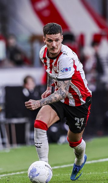 Dennis Man, aproape campion    VIDEO.   PSV a câștigat un meci nebun,   cu 7 goluri  » Cum poate cuceri titlul încă de duminică