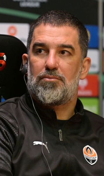 Mesaj pentru Lucescu  Arda Turan, antrenorul clubului la care „Il Luce” a făcut istorie:   „A fost un profesor pentru mine.  Va rămâne mereu alături de noi”