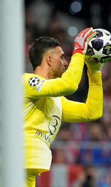 Eroul premiat cu Mondial  Musso, rezerva gigantică a lui Atletico, 4 parade vitale contra Barcelonei:   „Visurile copilului se împlinesc”