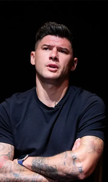 Dobre, criticat de Săpunaru  Fostul fundaș al Rapidului, despre ieșirea atacantului:   „Nu poți să dai în antrenor!”