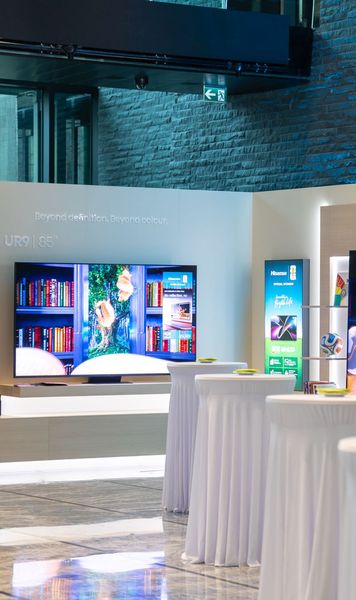 Hisense și FIFA  duc experiența fotbalului la un nou nivel cu televizoarele   RGB MiniLED 2026