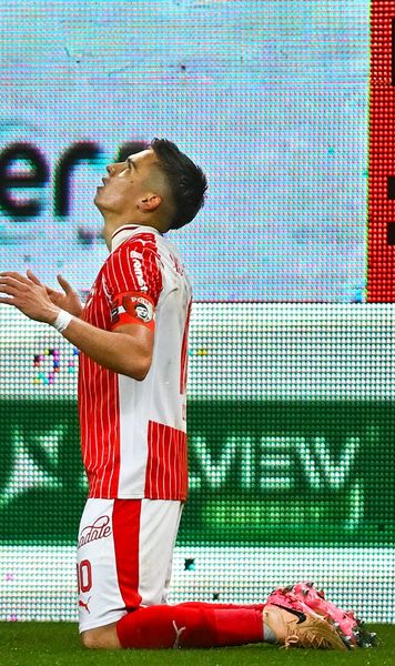 Revanșa celor doi criticați    Cîrjan și Musi  au decis meciul cu execuțiile lor spectaculoase. Dinamo, prima victorie, U Cluj, primul eșec