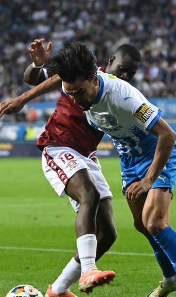  U Craiova o egalează pe U Cluj     VIDEO.  Golul care a decis    derby-ul cu Rapid!  Giuleștenii își iau adio de la titlu