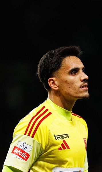 Transfer de urgență la Craiova  Actele au fost   înregistrate  înaintea meciului cu Rapid! Noi probleme pentru Coelho