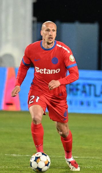 „Scuzele” lui Becali  Patronul FCSB are un nou mesaj pentru Chiricheș, după ce fundașul s-a enervat:   „Îmi cer iertare, dar am aceeași părere”