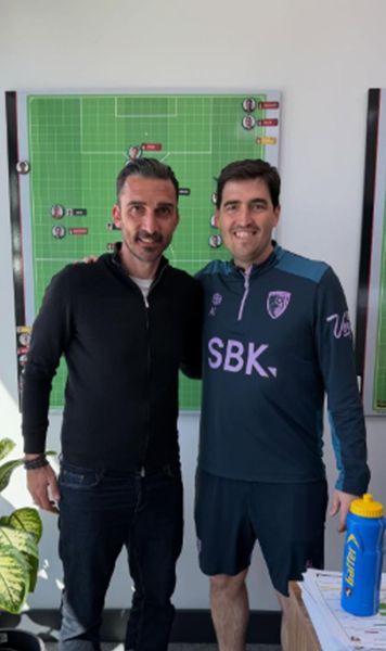 Întâlnire surpriză    FOTO.  Unde a fost surprins   Charalambous  după ce a refuzat să revină la FCSB