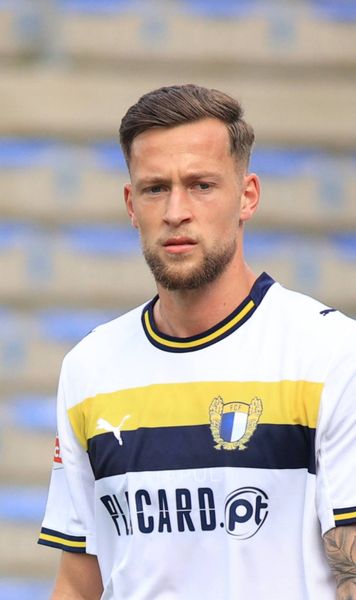 FCSB l-a pierdut  Fotbalistul dorit de MM Stoica ar fi bătut palma cu o   dublă finalistă de Liga Campionilor