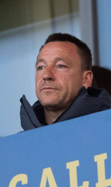 John Terry, criticat dur   Comentariile postate de el și Dennis Wise au creat o adevărată   avalanșă de critici:  „Să interzicem străinilor să solicite beneficii”