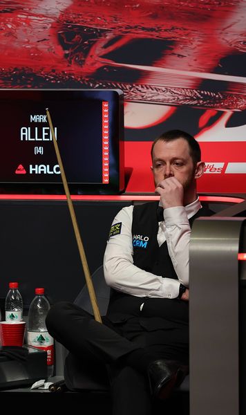Dosarele Epstein la Mondalul de Snooker    FOTO.  Moment bizar în semifinalele turneului de la Crucible. A fost dat afară din sală pentru   ce a făcut în jocul decisiv