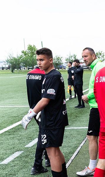 A debutat la 14 ani!    FOTO.  Jucătorul lui   CS Dinamo  a doborât un record la primul meci în Liga 2