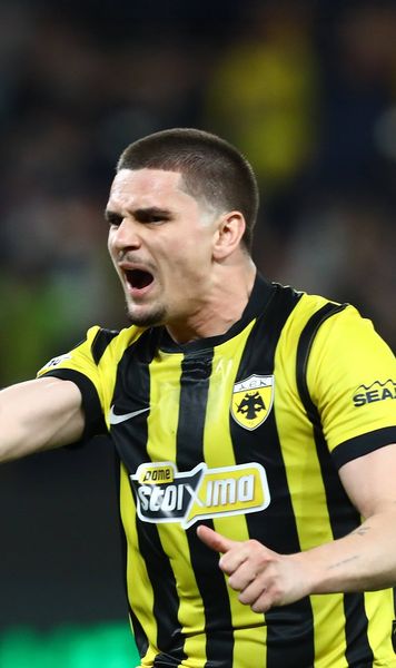 Răzvan Marin, campion cu AEK!  Primul sezon, prima performanță la Atena, sub ochii lui Gică Hagi.   Lucescu s-a predat