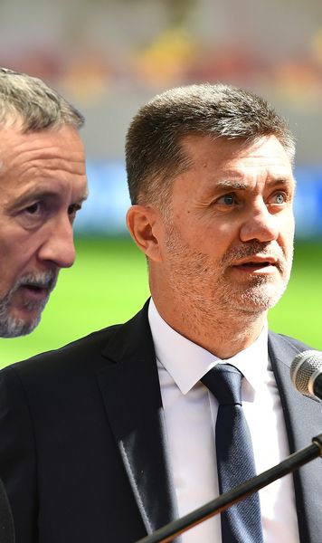 „Este neverosimil”   Mihai Stoica îi dă   o nouă replică:   „Ai un singur lucru de făcut și nici pe ăla nu știi să-l faci?”