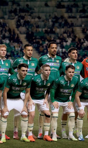 Surpriză în Ungaria   Echipa la care evoluează 4 fotbaliști români   a câștigat titlul  după 13 ani!