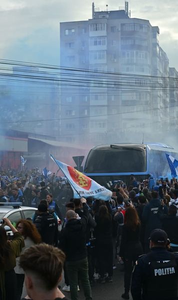 Imagini senzaționale de la Craiova   FOTO+VIDEO. Suporterii olteni   au blocat autocarul  înaintea finalei campionatului!