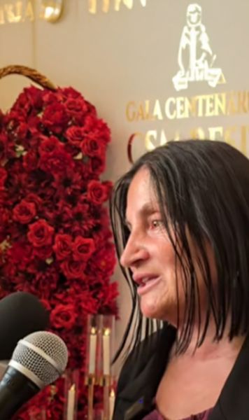 Mama lui Chivu, apariție rară    VIDEO:    Unde a fost prezentă,  după ce antrenorul lui Inter a făcut eventul în Italia