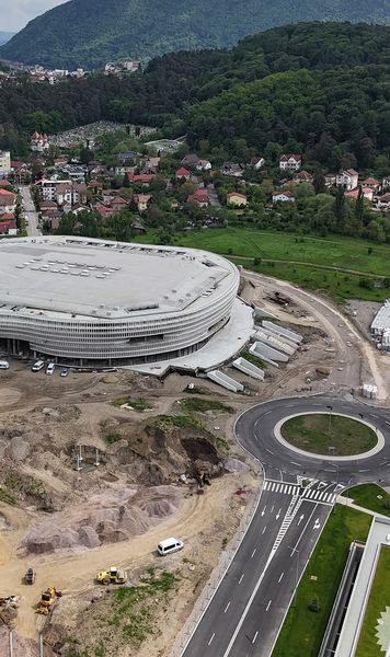 Buget suplimentar pentru Polivalentă    Guvernul a majorat  cu 60% suma pentru construirea celei mai mari săli din România. Ce probleme au apărut