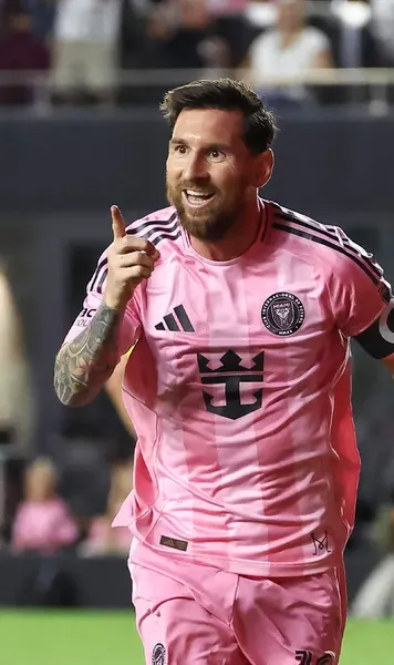 Lionel Messi a devenit miliardar  Starul argentinian e doar al doilea fotbalist care ajunge în   topul financiar,  după Cristiano Ronaldo