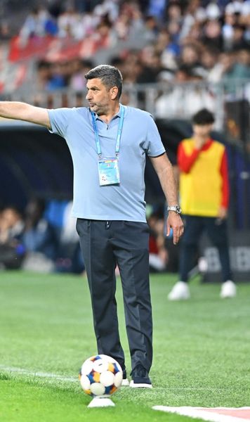 E rău în apărare și cu Baciu    Ce a făcut noul antrenor al lui FCSB  la primul său meci, barajul cu Botoșani. S-a schimbat ceva?