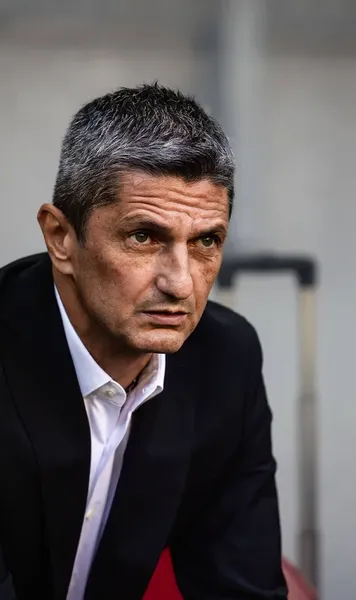 Fascinat de Chivu  Ce spune   Răzvan Lucescu  despre succesul antrenorului de la Inter: „Să spun asta acum? Nu vreau să fie ipocrizie”