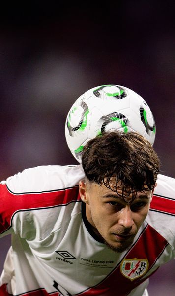 Rațiu, apreciat de UEFA  Distincția primită de român, la o zi după ce Rayo a pierdut   finala Conference League