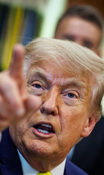 „Aruncă lumea-n haos!”  Vicepreședintele federației germane,   atac la Trump înainte de Mondial