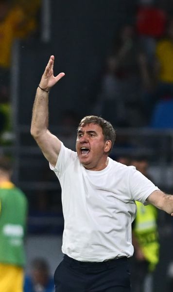 Hagi, agitație continuă!    VIDEO.   Cum a trăit selecționerul primul meci acasă:   scandal pe bancă  după golul galezilor! Ce a reproșat staff-ului