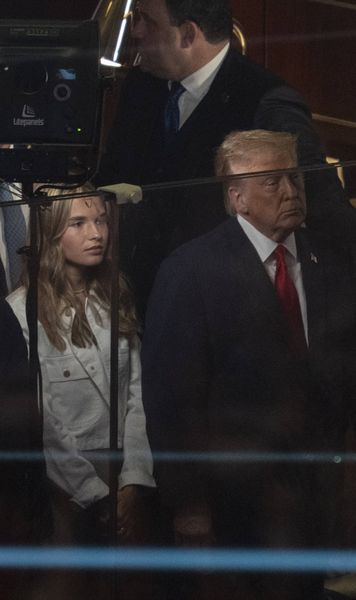 Trump a ațipit la finala NBA!    FOTO+VIDEO.  Președintele SUA a „confiscat” meciul + Cum a reacționat când   a fost huiduit de întreaga arenă