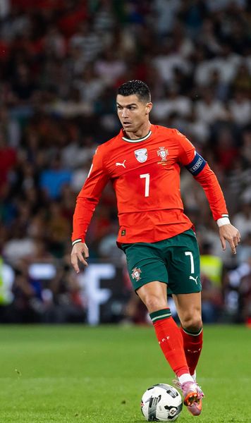 Cum a putut să rateze de aici?!    FOTO:   Cristiano Ronaldo,   de nerecunoscut  în amicalul Portugalia - Nigeria