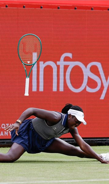 Serena Williams, cât ghinion!    FOTO.  Revenirea americancei,   stricată de o accidentare.  Strigătul de durere al partenerei